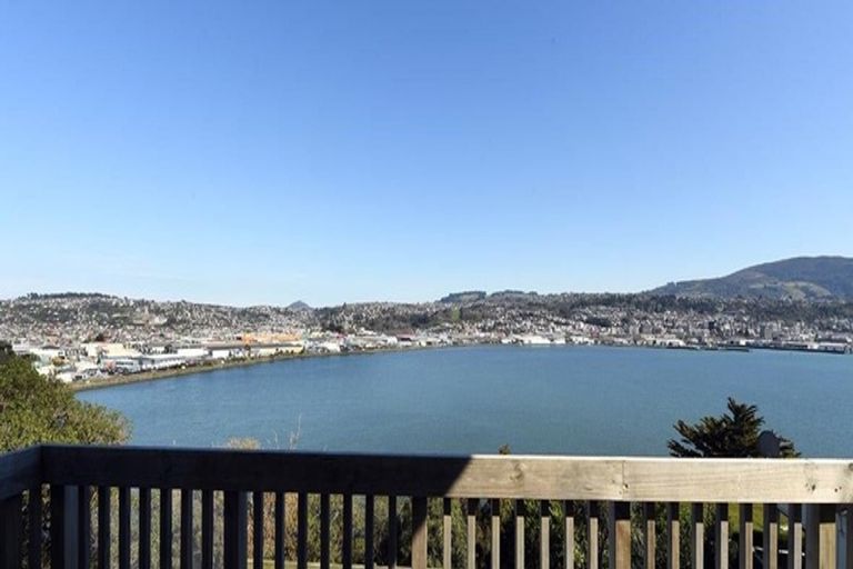 Photo of property in 63 Glendevon Place, Vauxhall, Dunedin, 9013