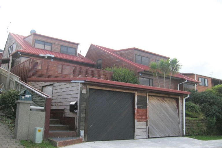 Photo of property in 13 Cobar Close, Maupuia, Wellington, 6022