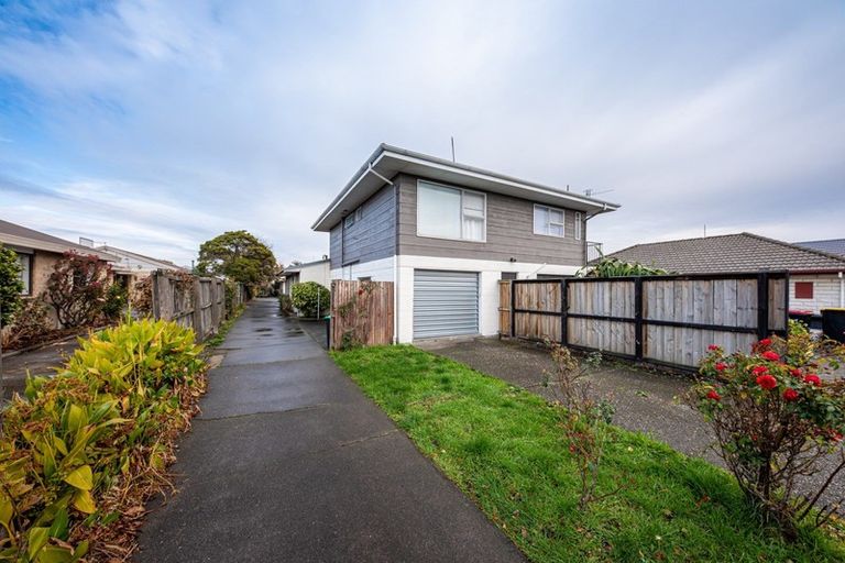 Photo of property in 2/149 Clarence Street, Riccarton, Christchurch, 8011