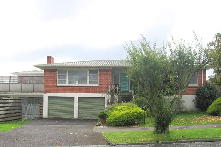 Photo of property in 25 The Crest, Sunnyhills, Auckland, 2010