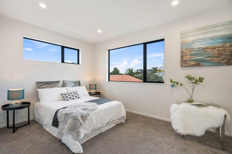 Photo of property in 7/16 Binsted Road, New Lynn, Auckland, 0600