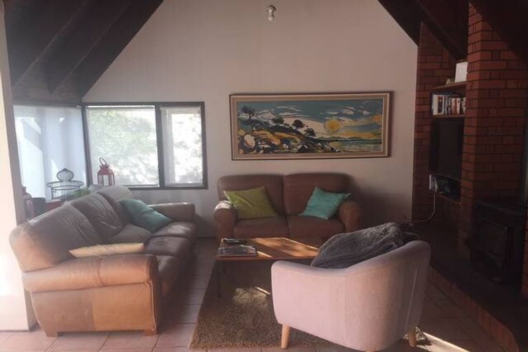 Photo of property in 94 Kowhai Road, Campbells Bay, Auckland, 0630