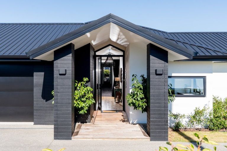 Photo of property in 87 Wingatui Road, Mosgiel, 9024