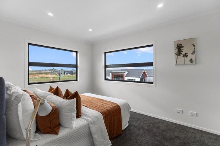 Photo of property in 83 Overton Street, Rototuna North, 3210