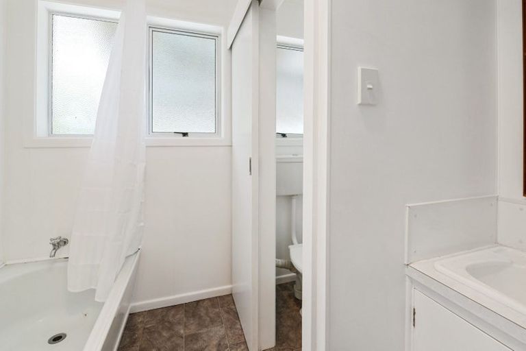 Photo of property in 1/17 Clifton Drive, Waitara, 4320