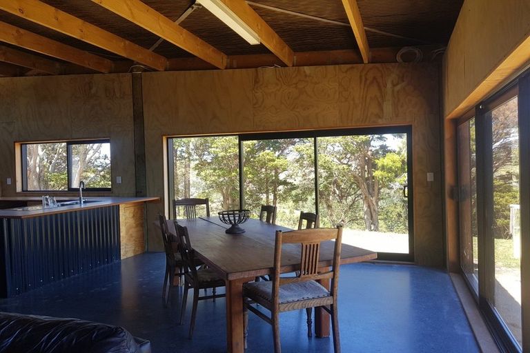 Photo of property in 205 Central Road, Mareretu, Paparoa, 0571