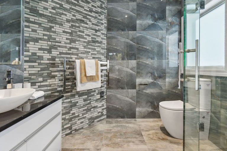 Photo of property in 26 Michael Bosher Way, Flat Bush, Auckland, 2019