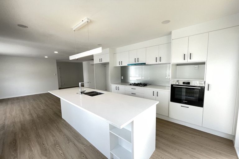 Photo of property in 13b Stott Avenue, Birkdale, Auckland, 0626