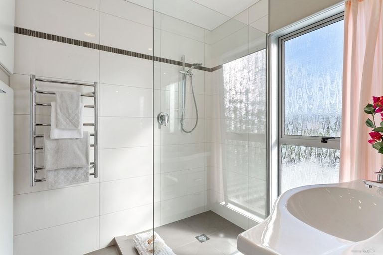 Photo of property in 41 Matua Road, Huapai, Kumeu, 0810