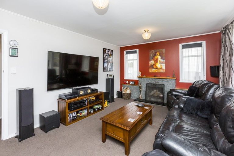 Photo of property in 61 Hikurangi Street, Trentham, Upper Hutt, 5018