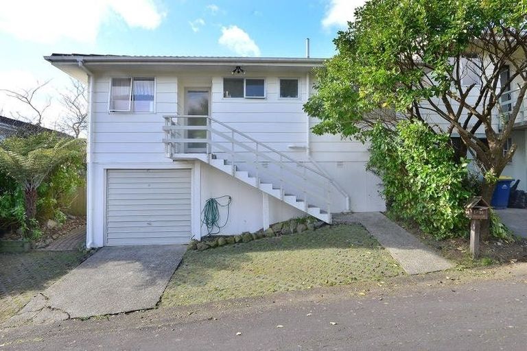 Photo of property in 1/34 Sunnynook Road, Sunnynook, Auckland, 0620
