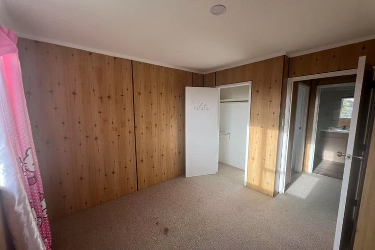 Photo of property in 2 Cranberry Place, Bucklands Beach, Auckland, 2012