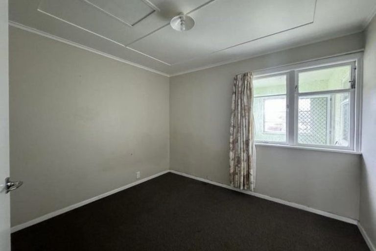 Photo of property in 14 Burden Avenue, Wainuiomata, Lower Hutt, 5014