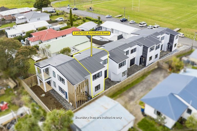 Photo of property in 5/122 Archibald Road, Kelston, Auckland, 0602