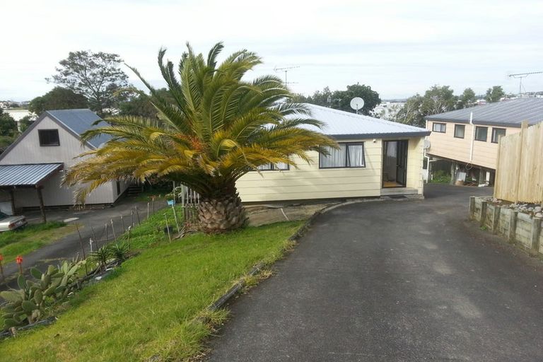 Photo of property in 1/211a Sunnynook Road, Wairau Valley, Auckland, 0627