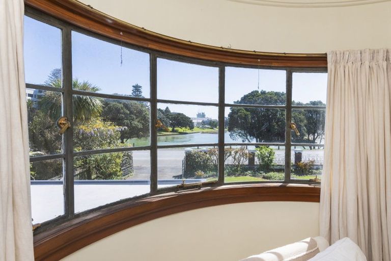 Photo of property in 75 Esplanade, Kaiti, Gisborne, 4010