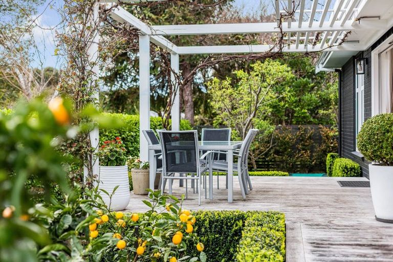 Photo of property in 35b Awanui Drive, Waikanae, 5036