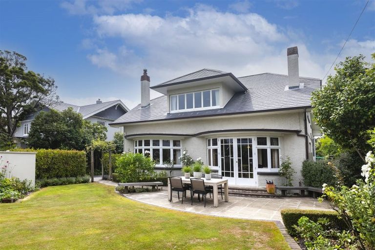 Photo of property in 150 Clyde Road, Burnside, Christchurch, 8053