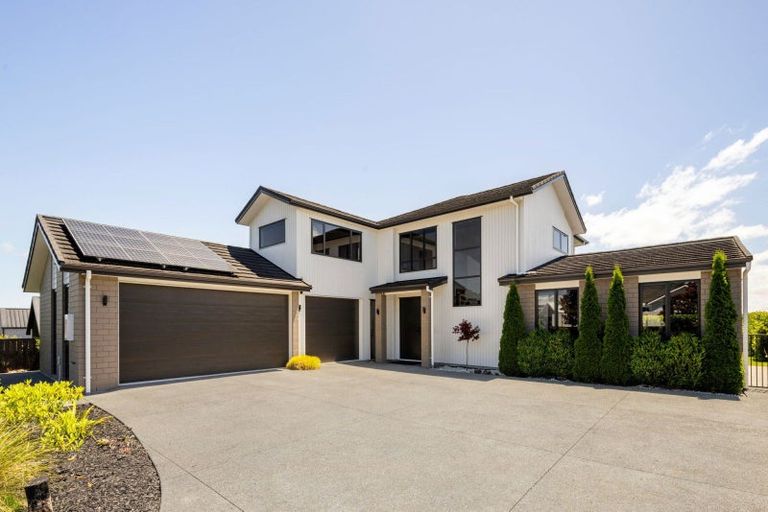 Photo of property in 8 Riverpoint Glade, Flagstaff, Hamilton, 3210