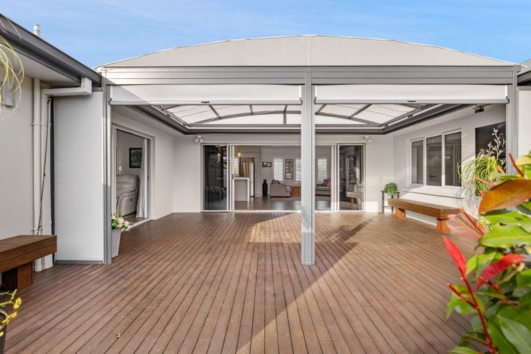 Photo of property in 2 Lamia Grove, Papamoa Beach, Papamoa, 3118