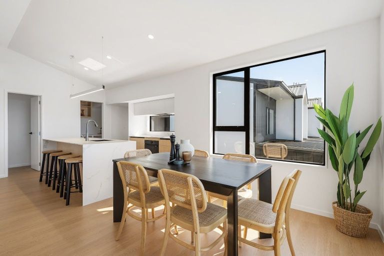 Photo of property in 25 Carronade Street, Papamoa Beach, Papamoa, 3118