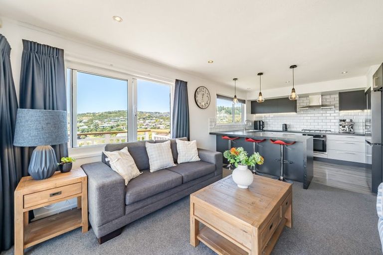 Photo of property in 7 James Cook Drive, Whitby, Porirua, 5024