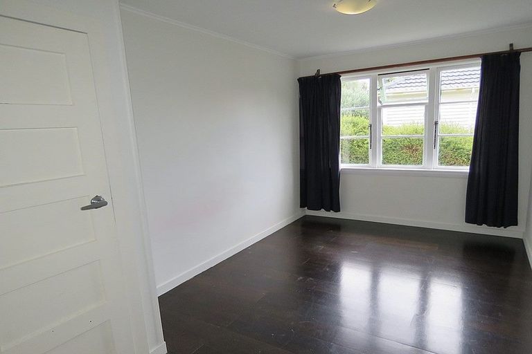 Photo of property in 9 Christian Street, Bryndwr, Christchurch, 8053