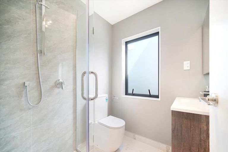 Photo of property in 3/32 Sunlands Drive, Manurewa, Auckland, 2102