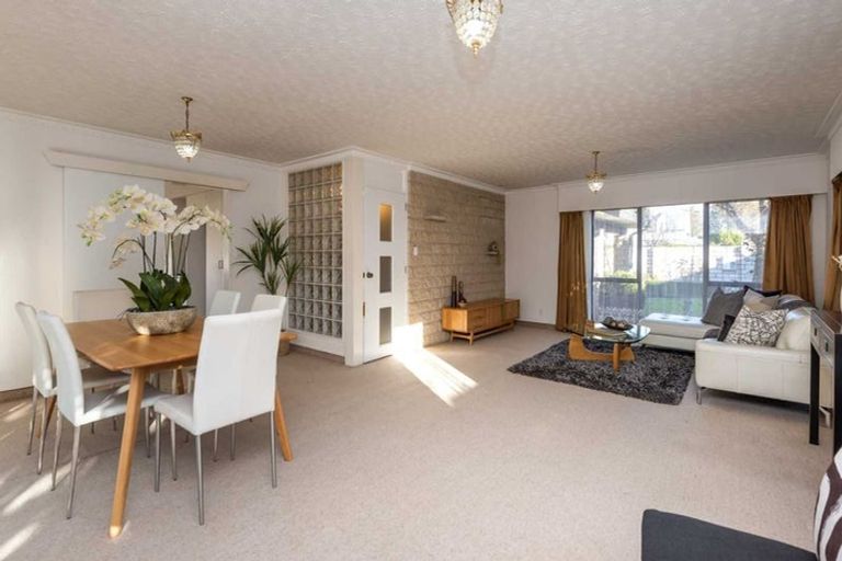 Photo of property in 11 Jamell Place, Avonhead, Christchurch, 8042