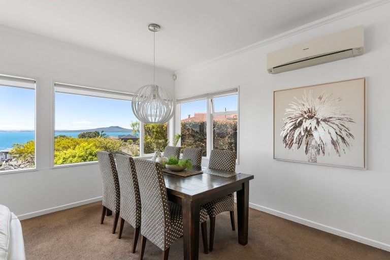 Photo of property in 1/1 Eastcliffe Road, Castor Bay, Auckland, 0620