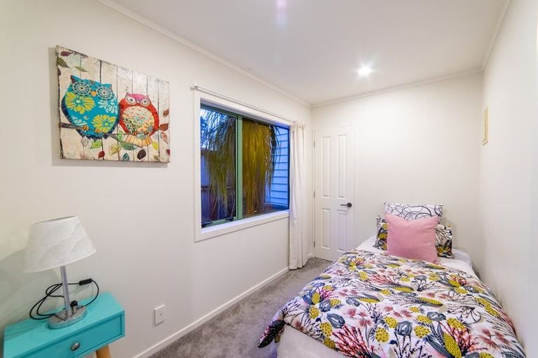 Photo of property in 4a Kennedy Avenue, Forrest Hill, Auckland, 0620