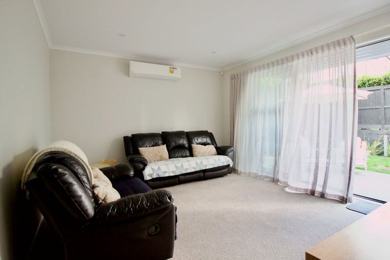 Photo of property in 7 Uma Grove, Hobsonville, Auckland, 0616