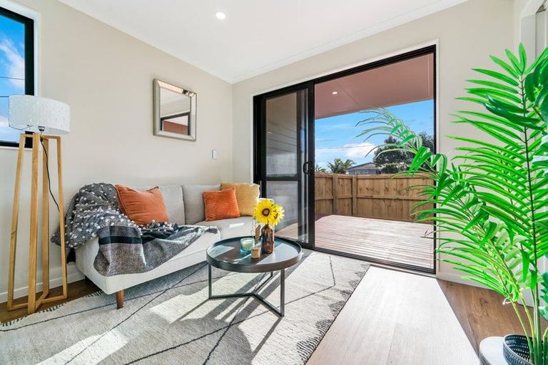 Photo of property in 8/5 Preston Avenue, Henderson, Auckland, 0610
