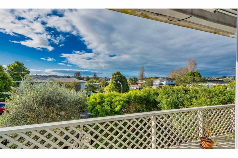 Photo of property in 3/56 Gowing Drive, Meadowbank, Auckland, 1072
