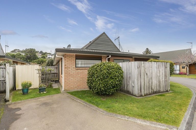 Photo of property in Redwood Village, 42/42 Main Road, Tawa, Wellington, 5028