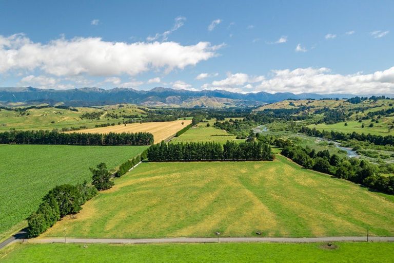 Photo of property in 458 Tukituki Road, Ashley Clinton, Takapau, 4286