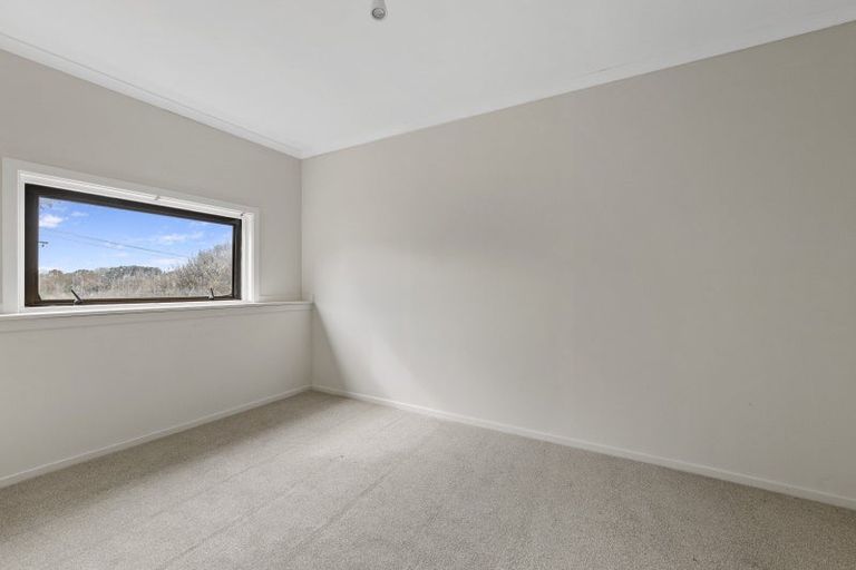 Photo of property in 75 Mould Street, Waitara, 4320