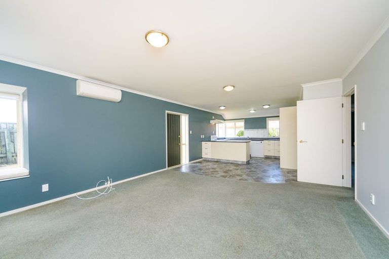 Photo of property in 9 Foxtail Fern, Kelvin Grove, Palmerston North, 4414