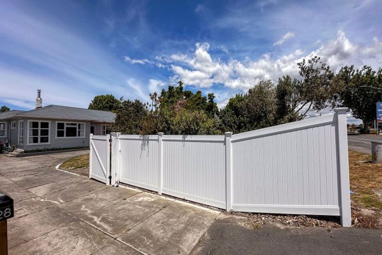 Photo of property in 128 Napier Road, Havelock North, 4130