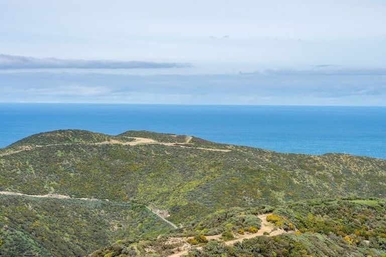 Photo of property in 178 Noel Ashton Way, Makara, Wellington, 6972