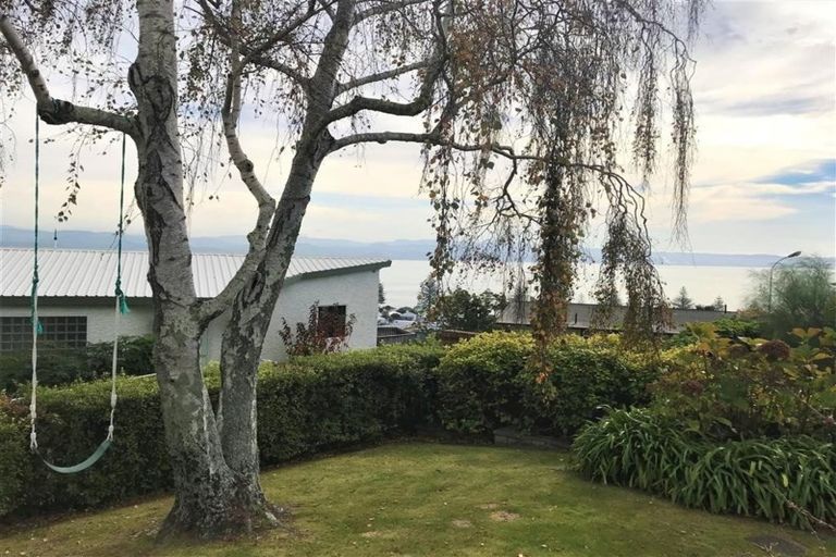 Photo of property in 9 Milton Terrace, Hospital Hill, Napier, 4110