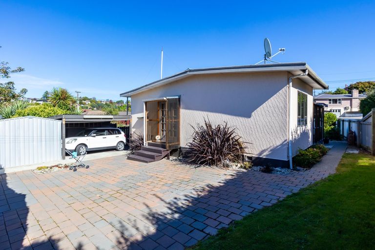 Photo of property in 23 Athol Place, Marchwiel, Timaru, 7910