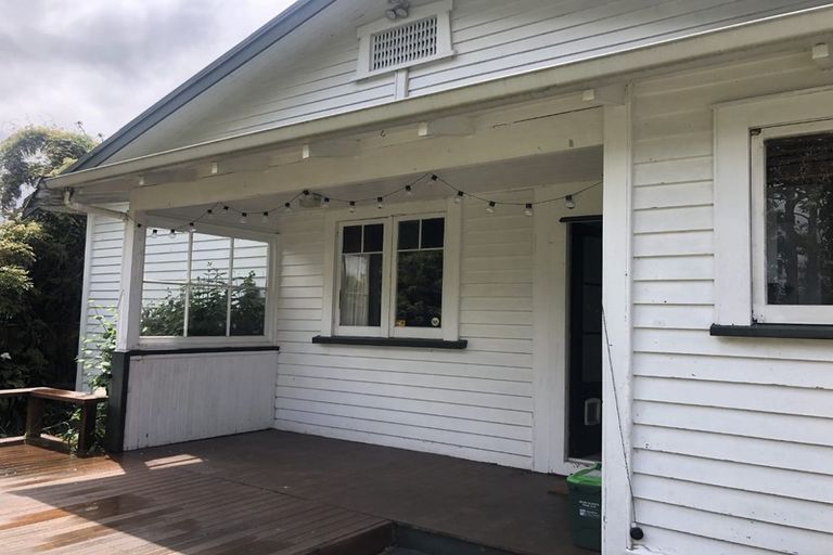 Photo of property in 15 Saint Winifreds Avenue, Hamilton East, Hamilton, 3216