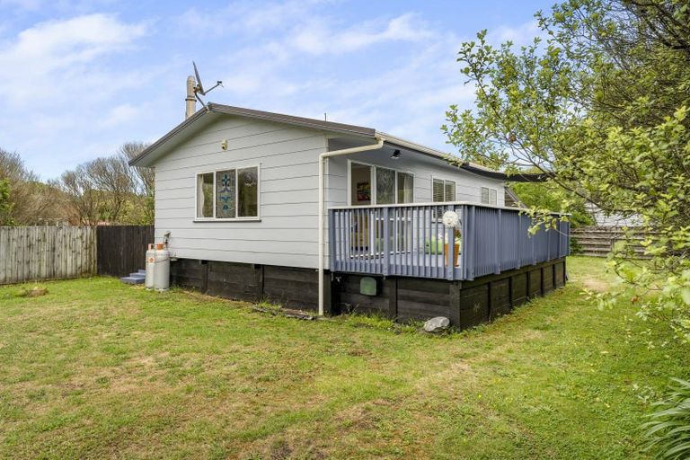 Photo of property in 50 Paetawa Road, Peka Peka, Waikanae, 5391