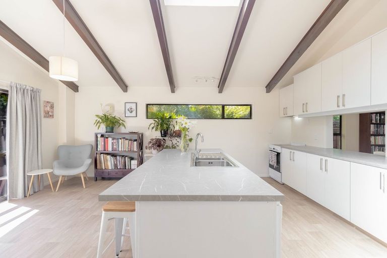 Photo of property in 68a Winters Road, Redwood, Christchurch, 8051