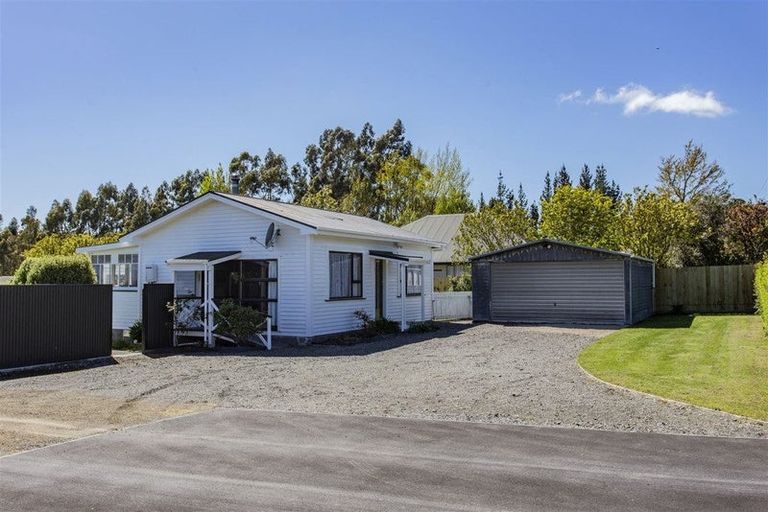 Photo of property in 32a Princes Street, Waikari, 7420