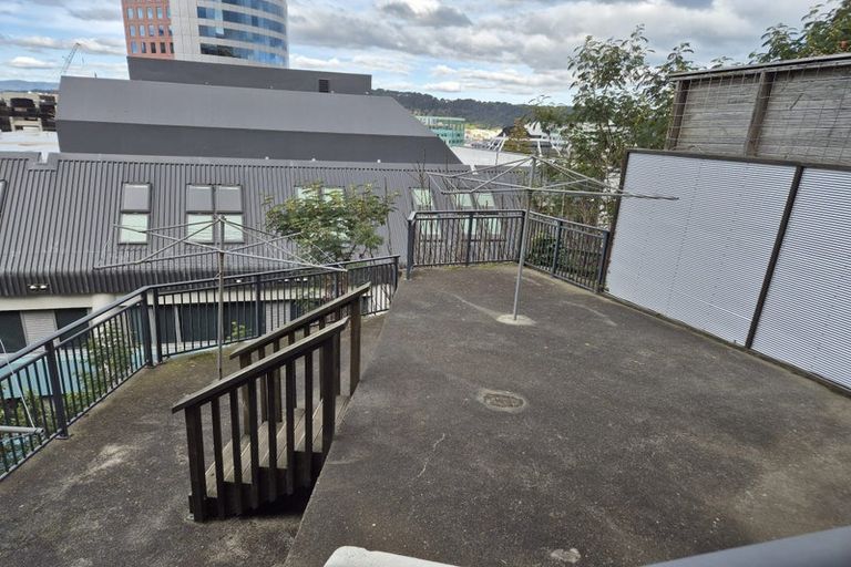 Photo of property in Avon Flats, 7/217 The Terrace, Wellington Central, Wellington, 6011