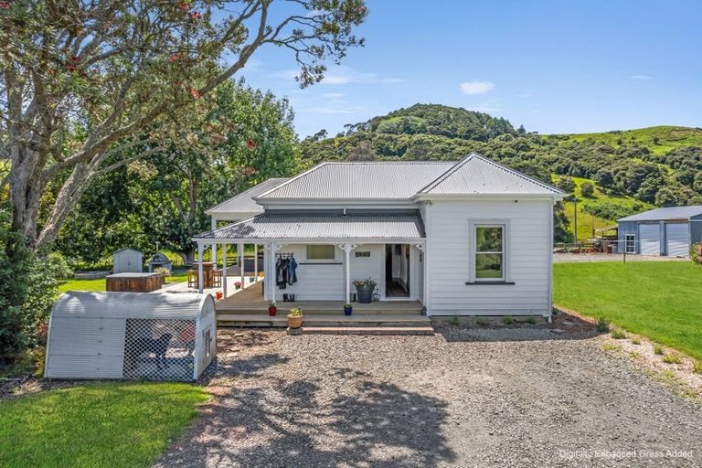 Photo of property in 14 Kaipara Hills Road, Glorit, Warkworth, 0984