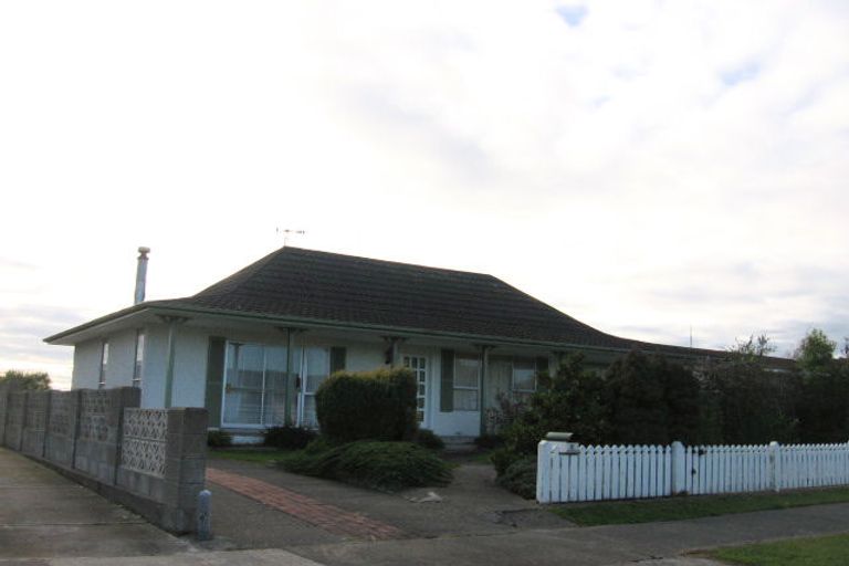 Photo of property in 9 Paradise Place, Milson, Palmerston North, 4414