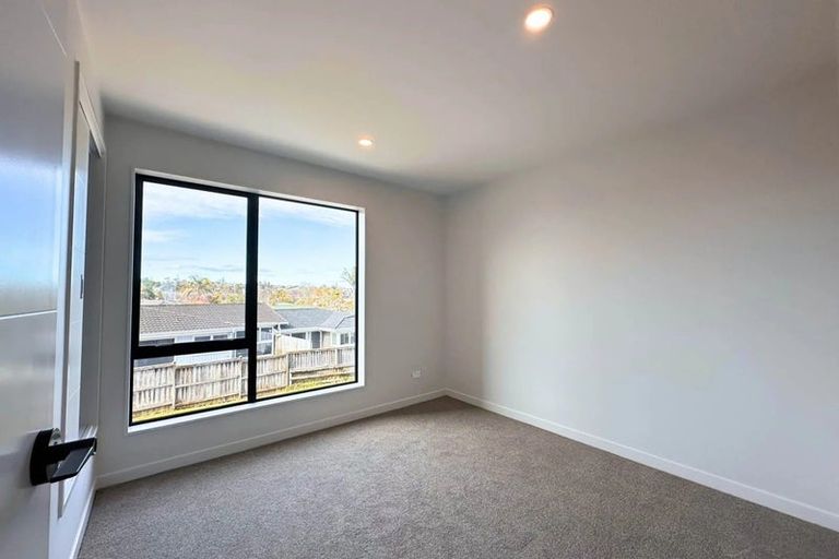 Photo of property in 2/59 Howe Street, Howick, Auckland, 2014